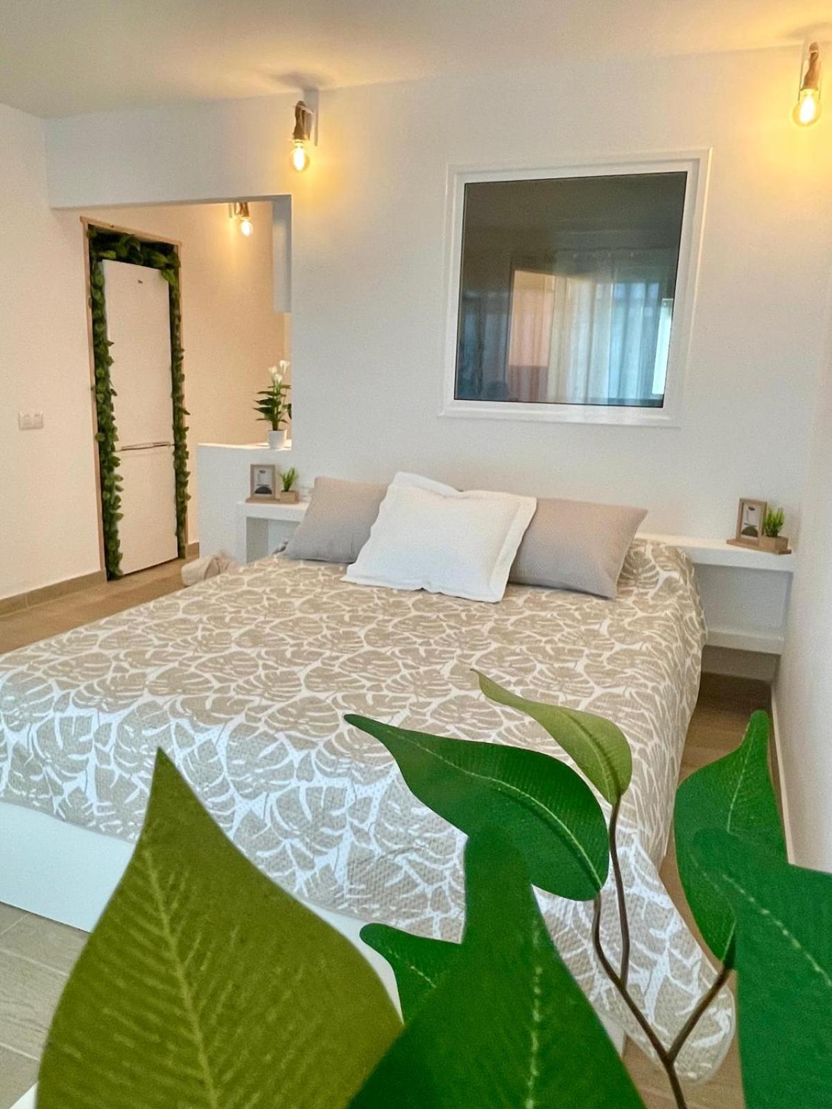Inside The Wave B Apartment *