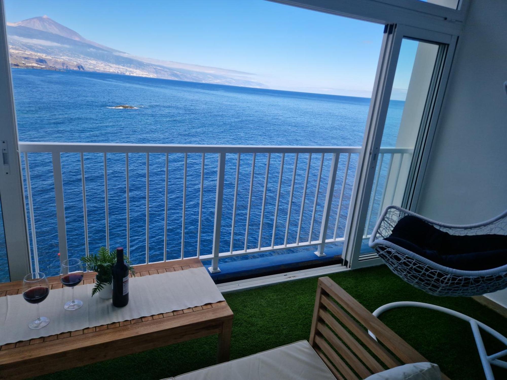 Apartment Inside The Wave B
